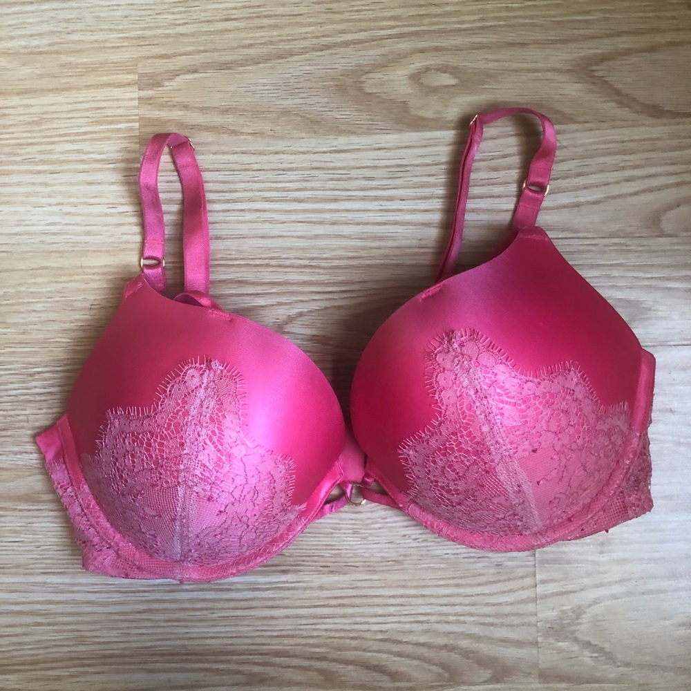 Victoria Secret bombshell push-up 36C